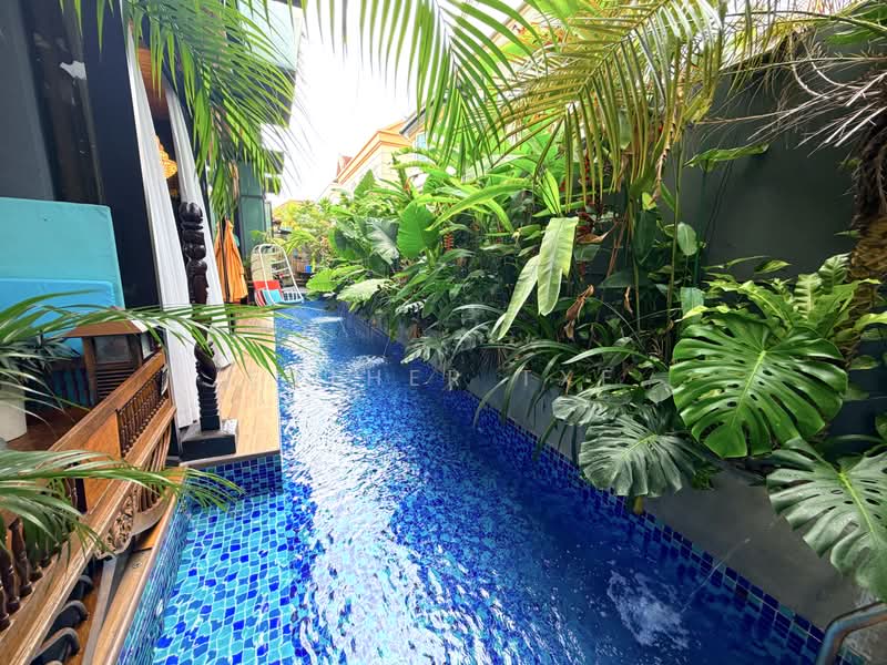 Sennett Estate, Butterfly Avenue, 6 Bedrooms, 5,121 sqft, Corner Terrace For Sale, by Esther Txe, 500176114 - Pool - PropertyGuru.com.sg
