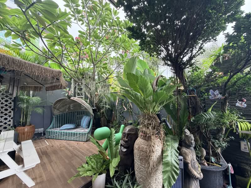 Sennett Estate, Butterfly Avenue, 6 Bedrooms, 5,121 sqft, Corner Terrace For Sale, by Esther Txe, 500176114 - Garden - PropertyGuru.com.sg