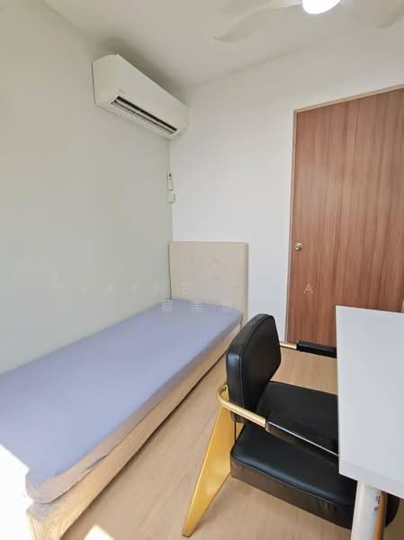 Kim Sia Court, 1 Jalan Jintan, Room Rental, 150 sqft, Apartment For Rent, by Rayne Chua 蔡美慧, 500176130 - Bedroom - PropertyGuru.com.sg