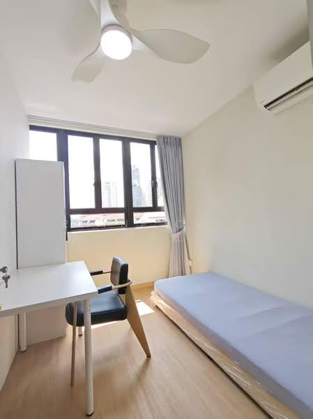 Kim Sia Court, 1 Jalan Jintan, Room Rental, 150 sqft, Apartment For Rent, by Rayne Chua 蔡美慧, 500176130 - Bedroom - PropertyGuru.com.sg