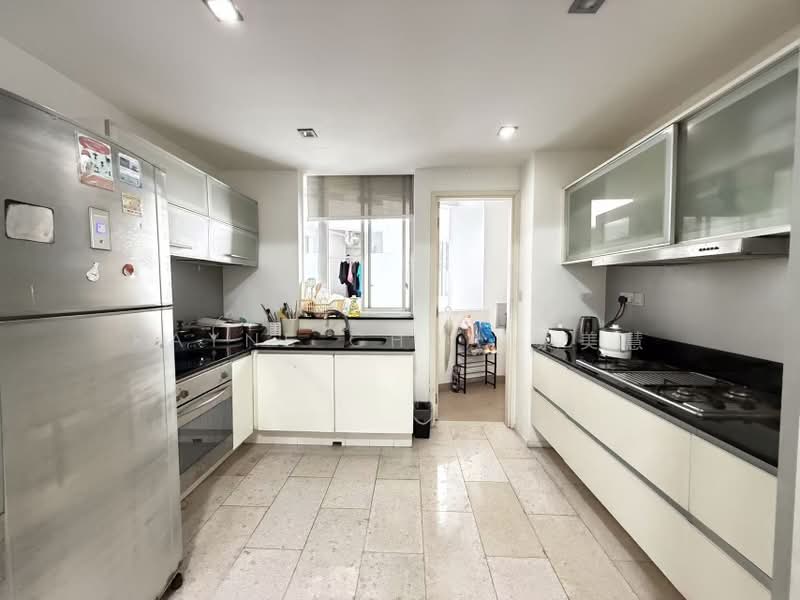 Kerrisdale, 30 Sturdee Road, Room Rental, 150 sqft, Condominium For Rent, by Rayne Chua 蔡美慧, 500176137 - Kitchen - PropertyGuru.com.sg