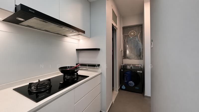 The Centris, 65 Jurong West Central 3, 3 Bedrooms, 1,270 sqft, Apartment For Sale, by Nicholas Tang, 500176140 - Kitchen - PropertyGuru.com.sg