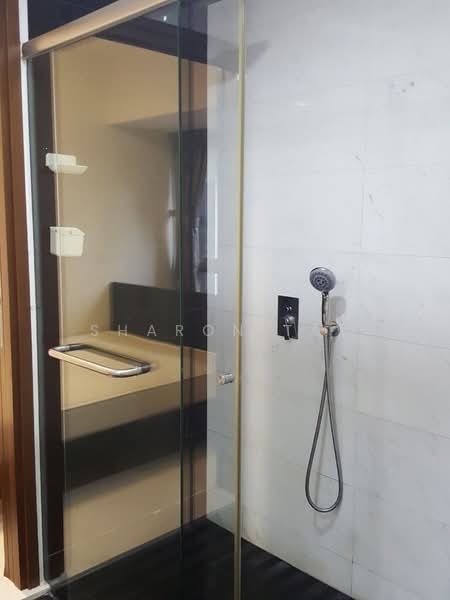 Alexis, 356 Alexandra Road, Room Rental, 150 sqft, Condominium For Rent, by Sharon Tay, 500176141 - Bathroom - PropertyGuru.com.sg