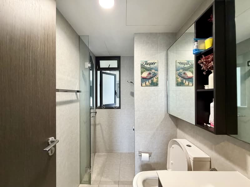 iNz Residence, 68 Choa Chu Kang Avenue 5, 3 Bedrooms, 990 sqft, Executive Condominium For Sale, by Jason Ng, 500176143 - Bathroom - PropertyGuru.com.sg