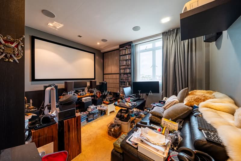 Siglap Lodge, 95 Upper East Coast Road, 4 Bedrooms, 1,948 sqft, Condominium For Sale, by Shawn Tay, 500176144 - Living Room - PropertyGuru.com.sg