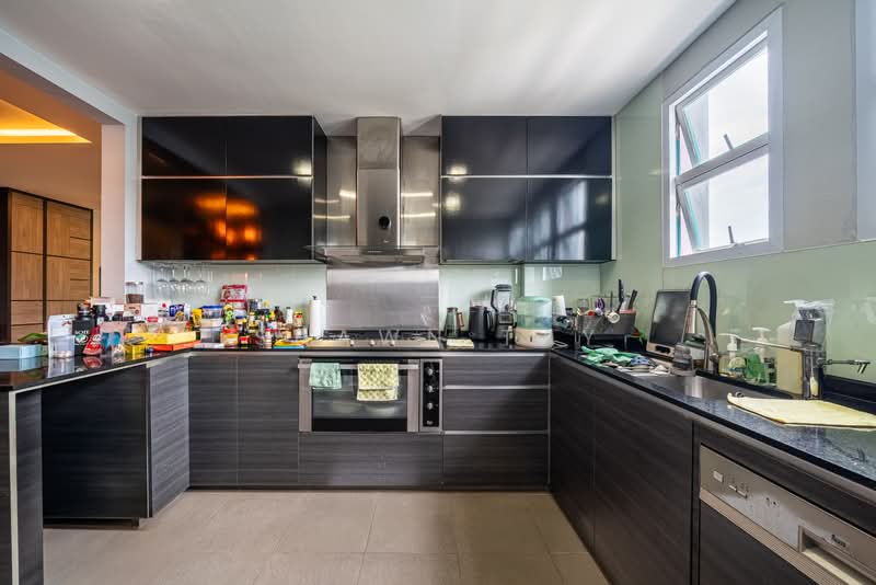 Siglap Lodge, 95 Upper East Coast Road, 4 Bedrooms, 1,948 sqft, Condominium For Sale, by Shawn Tay, 500176144 - Kitchen - PropertyGuru.com.sg