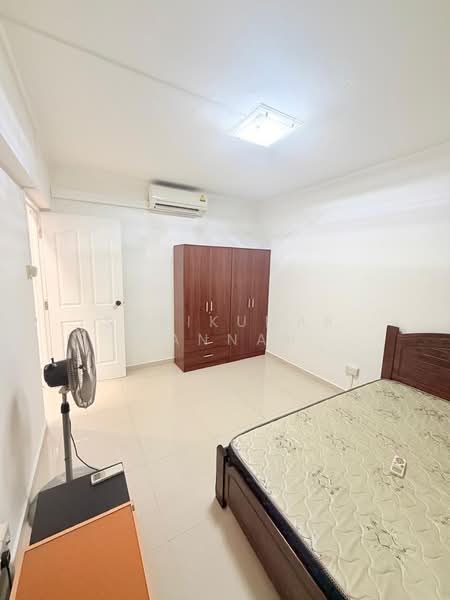 907 Tampines Avenue 4, 907 Tampines Avenue 4, 2 Bedrooms, 780 sqft, HDB Flat For Sale, by Sasikumar Kannan, 500176151 - Bedroom - PropertyGuru.com.sg