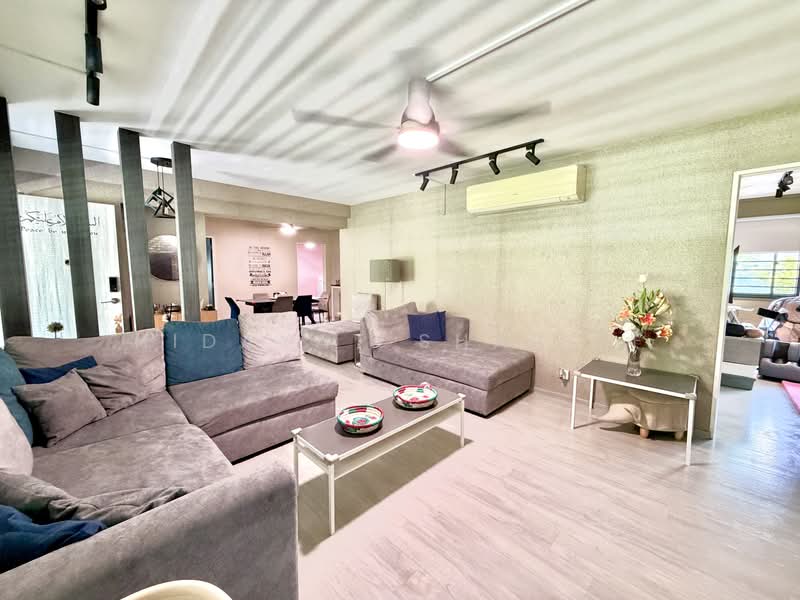 134 Marsiling Road, 134 Marsiling Road, 6 Bedrooms, 1,701 sqft, HDB Flat For Sale, by Hidayat Shariff, 500176158 - Living Room - PropertyGuru.com.sg