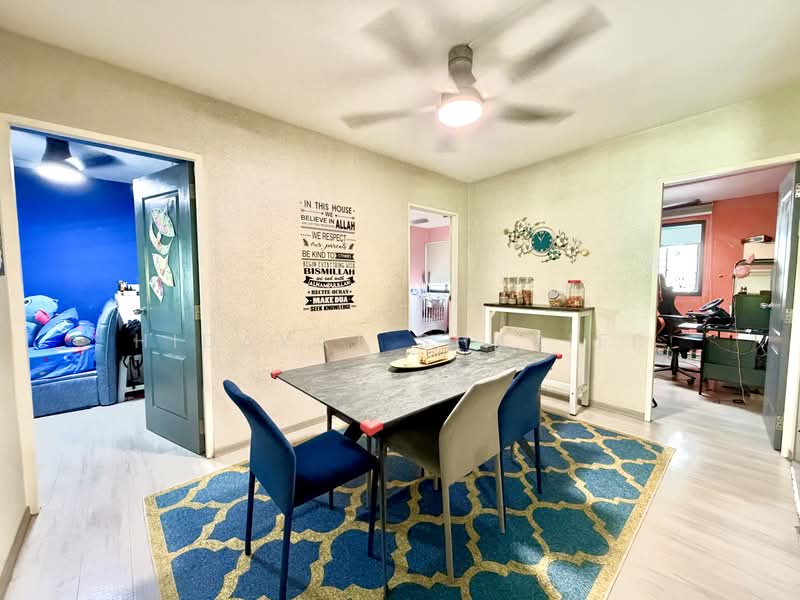 134 Marsiling Road, 134 Marsiling Road, 6 Bedrooms, 1,701 sqft, HDB Flat For Sale, by Hidayat Shariff, 500176158 - Dining Room - PropertyGuru.com.sg