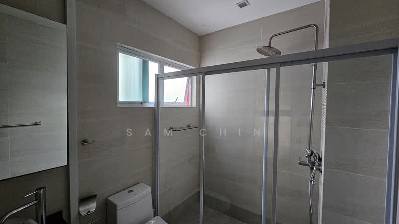 Finland Gardens, 54 East Coast Terrace, 3 Bedrooms, 1,808 sqft, Condominium For Rent, by Sam Chin, 500176167 - Bathroom - PropertyGuru.com.sg
