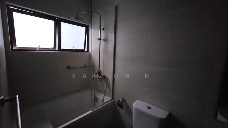 Finland Gardens, 54 East Coast Terrace, 3 Bedrooms, 1,808 sqft, Condominium For Rent, by Sam Chin, 500176167 - Bathroom - PropertyGuru.com.sg