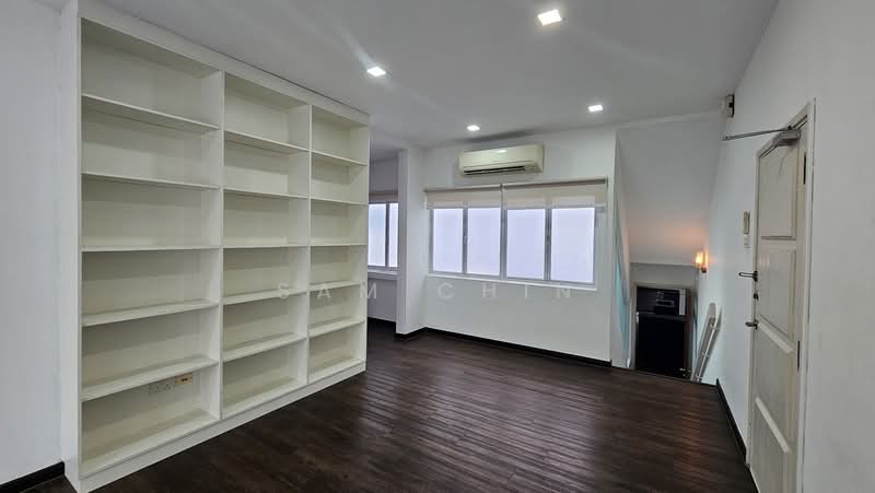 Finland Gardens, 54 East Coast Terrace, 3 Bedrooms, 1,808 sqft, Condominium For Rent, by Sam Chin, 500176167 - PropertyGuru.com.sg