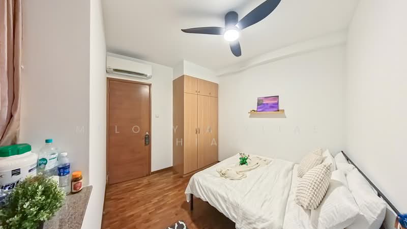 Queens, 16 Stirling Road, Room Rental, 150 sqft, Condominium For Rent, by Melody Azyliae Chiam, 500176180 - Bedroom - PropertyGuru.com.sg