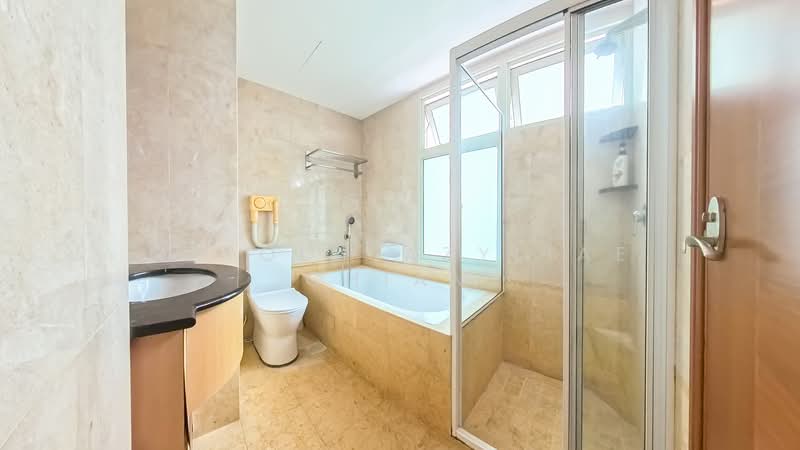 Queens, 16 Stirling Road, Room Rental, 150 sqft, Condominium For Rent, by Melody Azyliae Chiam, 500176180 - Bathroom - PropertyGuru.com.sg