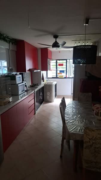 303 Clementi Avenue 4, 303 Clementi Avenue 4, Room Rental, 120 sqft, HDB Flat For Rent, by Karen Neo, 500176181 - Kitchen - PropertyGuru.com.sg