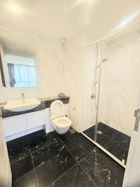 Sophia Hills, 25 Mount Sophia, 1 Bedroom, 570 sqft, Condominium For Rent, by Jeremy Li, 500176182 - Bathroom - PropertyGuru.com.sg