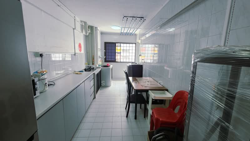 930 Tampines Street 91, 930 Tampines Street 91, 3 Bedrooms, 1,119 sqft, HDB Flat For Sale, by Jess Ong, 500176187 - Kitchen - PropertyGuru.com.sg