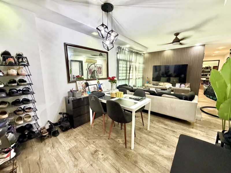 157B Rivervale Crescent, 157B Rivervale Crescent, 3 Bedrooms, 1,012 sqft, HDB Flat For Sale, by Hidayat Shariff, 500176190 - Living Room - PropertyGuru.com.sg
