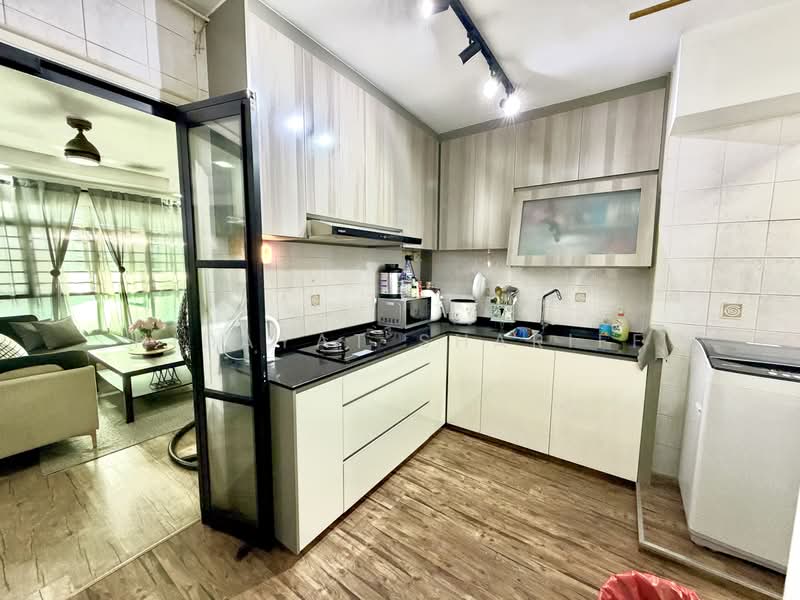 157B Rivervale Crescent, 157B Rivervale Crescent, 3 Bedrooms, 1,012 sqft, HDB Flat For Sale, by Hidayat Shariff, 500176190 - Kitchen - PropertyGuru.com.sg