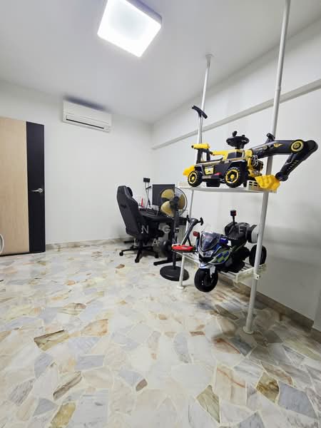 108 Jalan Bukit Merah, 108 Jalan Bukit Merah, 2 Bedrooms, 797 sqft, HDB Flat For Sale, by Jes Ng Bee Lan, 500176201 - Study - PropertyGuru.com.sg