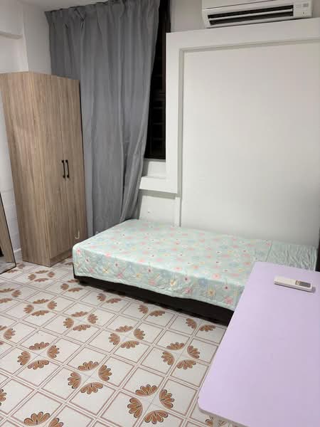 1 Ghim Moh Road, 1 Ghim Moh Road, 2 Bedrooms, 700 sqft, HDB Flat For Rent, by James Tan, 500176208 - Bedroom - PropertyGuru.com.sg