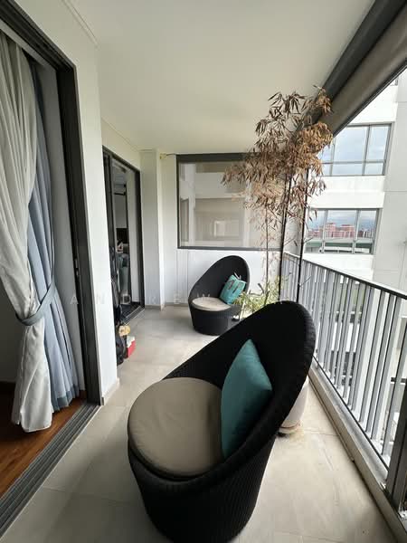 Vue 8 Residence, 85 Pasir Ris Heights, 3 Bedrooms, 1,087 sqft, Condominium For Sale, by Andrew Nair, 500176210 - Balcony - PropertyGuru.com.sg