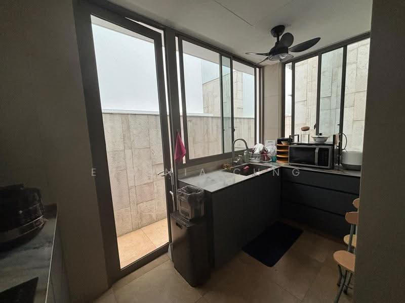 The Woods, Westwood Avenue, Room Rental, 523 sqft, Semi-Detached House For Rent, by Eugenia Chng, 500176212 - Kitchen - PropertyGuru.com.sg
