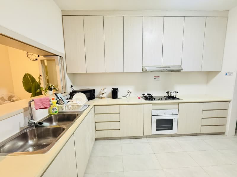 Ridgewood Condominium, 1 Ridgewood Close, Room Rental, 220 sqft, Condominium For Rent, by Steve Voon, 500176220 - Kitchen - PropertyGuru.com.sg