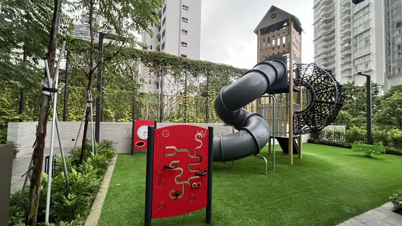 Irwell Hill Residences, 2 Irwell Hill, Orchard / River Valley, 2 Bedrooms, 614 sqft, Condominium For Sale, by Meg Wong, 500176224 - Exterior - PropertyGuru.com.sg