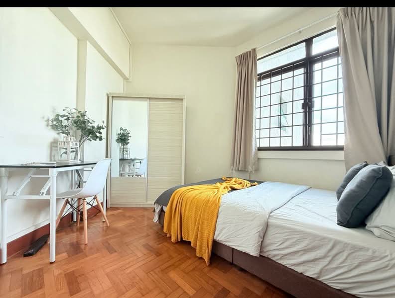 Parc Oasis, 35 Jurong East Avenue 1, Room Rental, 150 sqft, Condominium For Rent, by Amelia Ang, 500176235 - Bedroom - PropertyGuru.com.sg