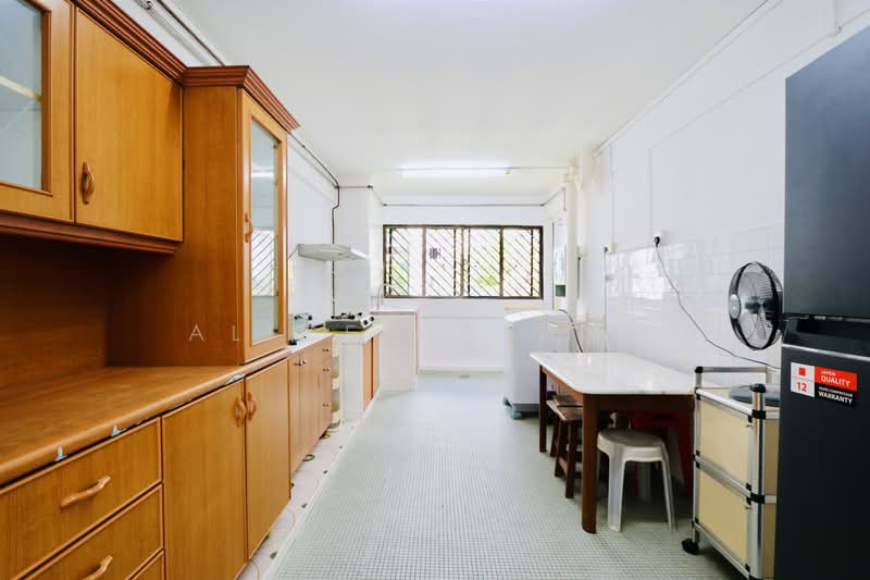 404 Ang Mo Kio Avenue 10, 404 Ang Mo Kio Avenue 10, 2 Bedrooms, 721 sqft, HDB Flat For Rent, by Alice Ng 黄素芳, 500176254 - Kitchen - PropertyGuru.com.sg