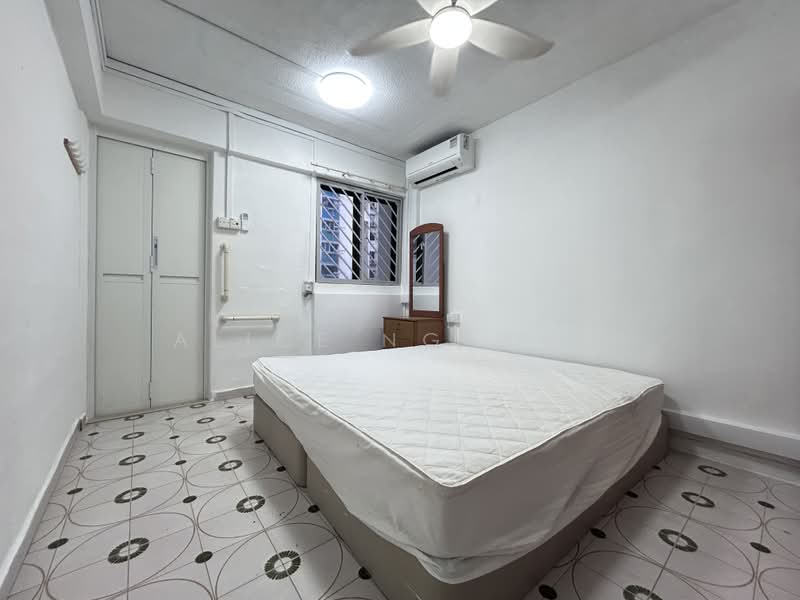 404 Ang Mo Kio Avenue 10, 404 Ang Mo Kio Avenue 10, 2 Bedrooms, 721 sqft, HDB Flat For Rent, by Alice Ng 黄素芳, 500176254 - Bedroom - PropertyGuru.com.sg