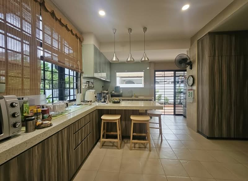 LANDED7772@ 5min Walk to MRT Freehold Detached House, , 5 Bedrooms, 5,000 sqft, Detached House For Sale, by Ivan Chng, 500176256 - Kitchen - PropertyGuru.com.sg