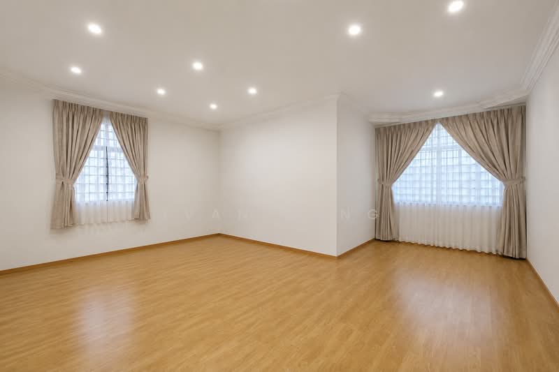 LANDED7772@ 5min Walk to MRT Freehold Detached House, , 5 Bedrooms, 5,000 sqft, Detached House For Sale, by Ivan Chng, 500176256 - Bedroom Bare - PropertyGuru.com.sg