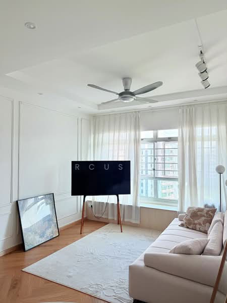 526D Costa Ris, 526D Pasir Ris Street 51, 3 Bedrooms, 1,001 sqft, HDB Flat For Sale, by Marcus Tan, 500176261 - Living Room - PropertyGuru.com.sg