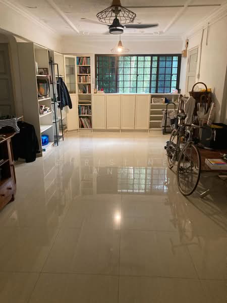 339 Clementi Avenue 5, 339 Clementi Avenue 5, 3 Bedrooms, 990 sqft, HDB Flat For Sale, by Christine Ang, 500176266 - Living Room - PropertyGuru.com.sg