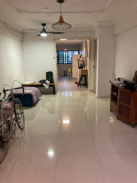 339 Clementi Avenue 5, 339 Clementi Avenue 5, 3 Bedrooms, 990 sqft, HDB Flat For Sale, by Christine Ang, 500176266 - Living Room - PropertyGuru.com.sg