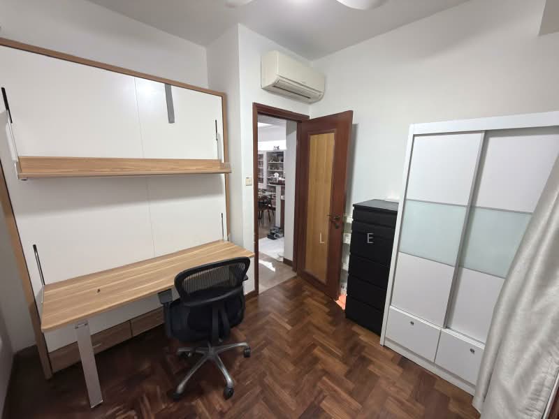 Cashew Estate, , 4 Bedrooms, 3,700 sqft, Terraced House For Sale, by James Lee, 500176271 - Bedroom - PropertyGuru.com.sg