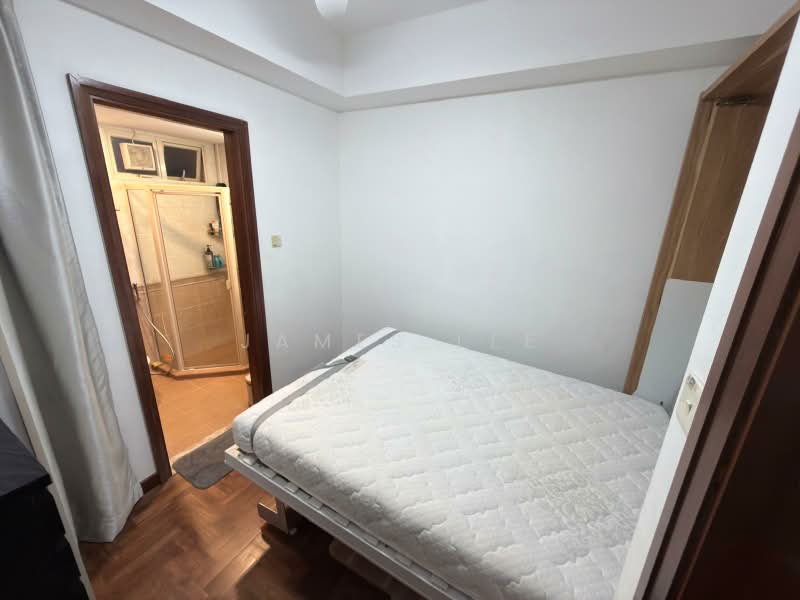 Cashew Estate, , 4 Bedrooms, 3,700 sqft, Terraced House For Sale, by James Lee, 500176271 - Bedroom - PropertyGuru.com.sg