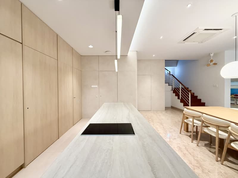 Telok Kurau. Best Location. Well Reno. Cozy Semi D. Solar Powered. 1Km To Tao Nan, Telok Kurau, Dunbar Walk, 6 Bedrooms, 4,800 sqft, Semi-Detached House For Rent, by Tricia Ong, 500176273 - Kitchen - PropertyGuru.com.sg