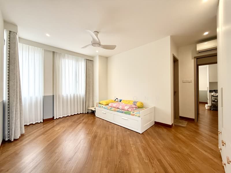 Telok Kurau. Best Location. Well Reno. Cozy Semi D. Solar Powered. 1Km To Tao Nan, Telok Kurau, Dunbar Walk, 6 Bedrooms, 4,800 sqft, Semi-Detached House For Rent, by Tricia Ong, 500176273 - Bedroom - PropertyGuru.com.sg