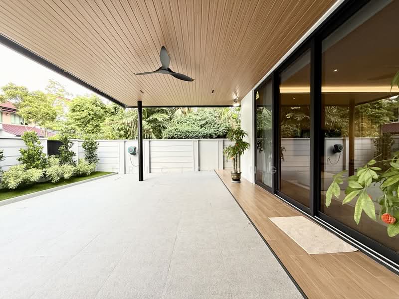 Telok Kurau. Best Location. Well Reno. Cozy Semi D. Solar Powered. 1Km To Tao Nan, Telok Kurau, Dunbar Walk, 6 Bedrooms, 4,800 sqft, Semi-Detached House For Rent, by Tricia Ong, 500176273 - Exterior - PropertyGuru.com.sg