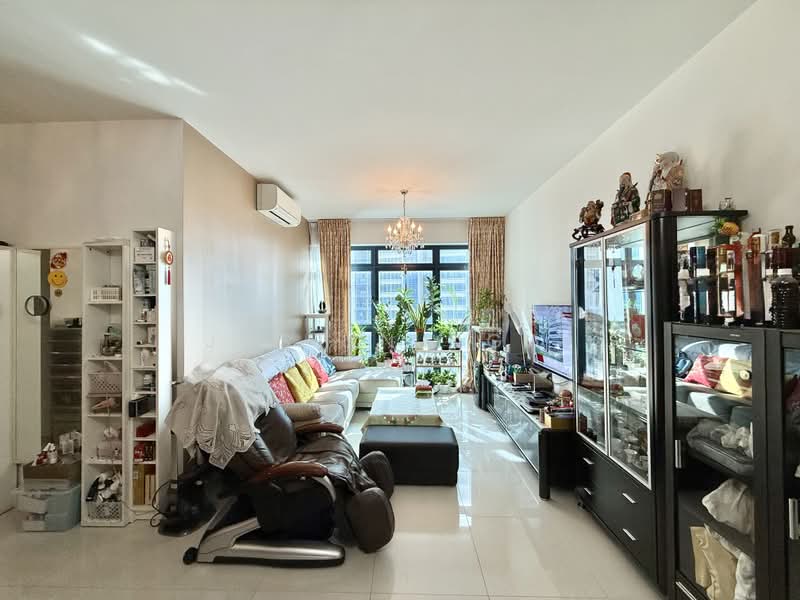 City Square Residences, 10 Kitchener Link, 3 Bedrooms, 1,216 sqft, Condominium For Sale, by Justin Ngai, 500176275 - Living Room - PropertyGuru.com.sg