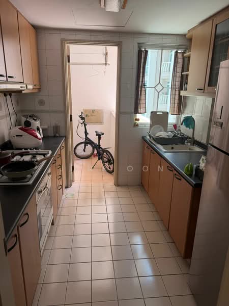 Symphony Heights, 43 Hume Avenue, 2 Bedrooms, 926 sqft, Condominium For Rent, by Jane Oon, 500176277 - Kitchen - PropertyGuru.com.sg