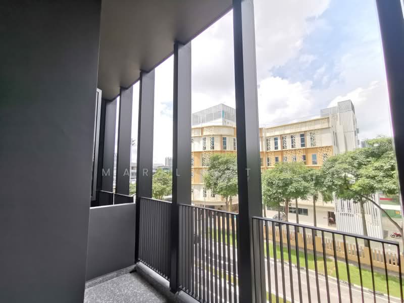 1953, 1 Tessensohn Road, 1 Bedroom, 614 sqft, Condominium For Sale, by Marilyn Tan, 500176278 - Balcony - PropertyGuru.com.sg