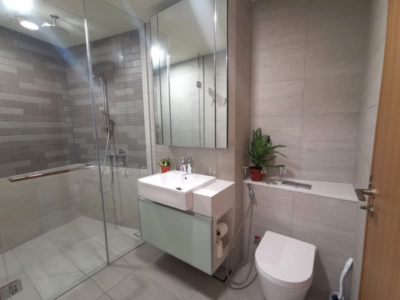 1953, 1 Tessensohn Road, 1 Bedroom, 614 sqft, Condominium For Sale, by Marilyn Tan, 500176278 - Bathroom - PropertyGuru.com.sg