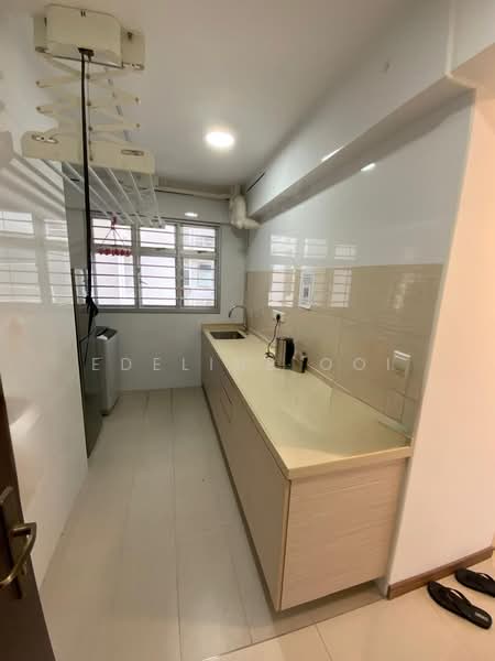 460D Bukit Batok West Avenue 9, 460D Bukit Batok West Avenue 9, 1 Bedroom, 409 sqft, HDB Flat For Sale, by Edeline Ooi, 500176288 - Kitchen - PropertyGuru.com.sg