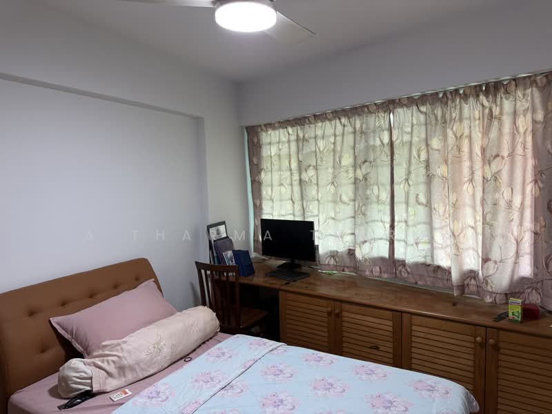 110C Punggol Field, 110C Punggol Field, 3 Bedrooms, 915 sqft, HDB Flat For Sale, by A Tharma Tharma, 500176291 - Bedroom - PropertyGuru.com.sg