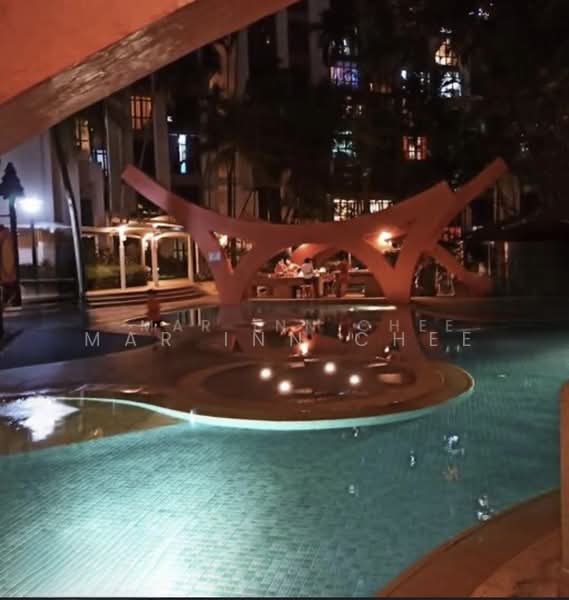 East Meadows, 32 Tanah Merah Kechil Road, 1 Bedroom, 120 sqft, Condominium For Rent, by Mar Inn Chee, 500176293 - Pool - PropertyGuru.com.sg