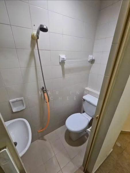 East Meadows, 32 Tanah Merah Kechil Road, Bedok / Upper East Coast, 1 Bedroom, 120 sqft, Condominium For Rent, by Mar Inn Chee, 500176293 - Bathroom - PropertyGuru.com.sg